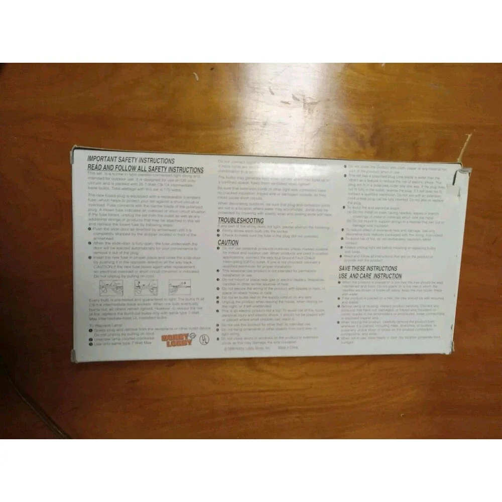 Hobby Lobby 25 C9 Red and Clear Indoor Outdoor Light Set